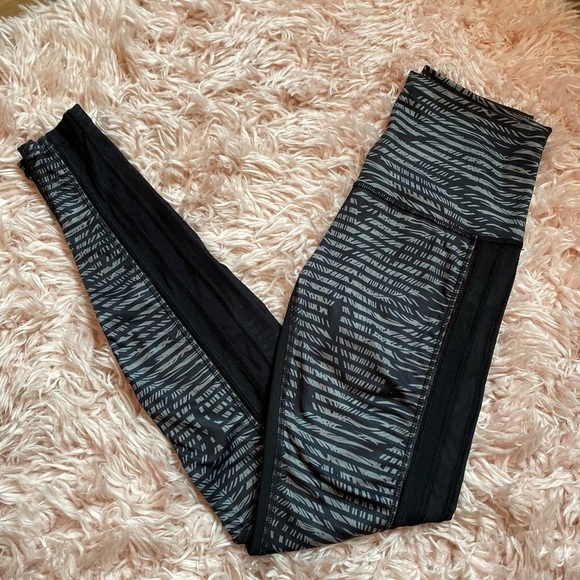 Lululemon Wunder Under Leggings Palm tree mesh size 4 or 6 - Picture 5 of 12
